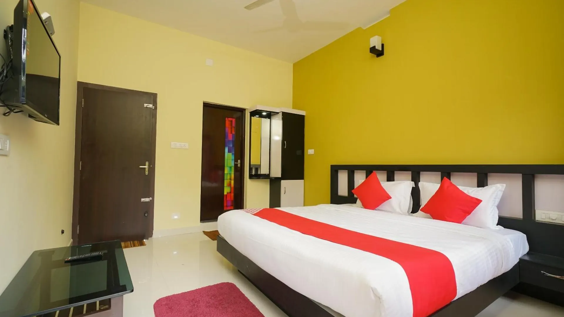 Hotel O Eden Residency Муннар