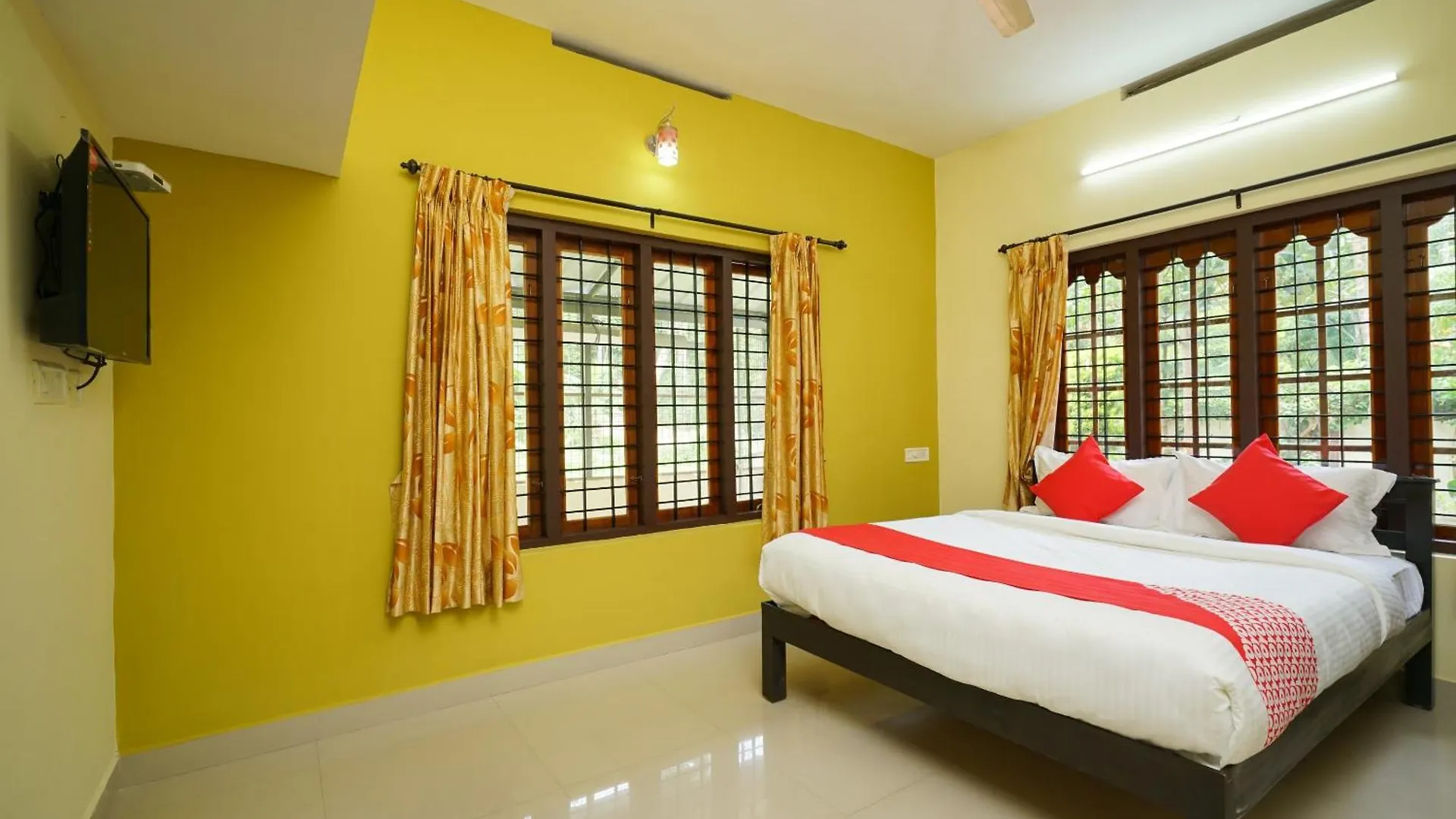 Hotel O Eden Residency Муннар