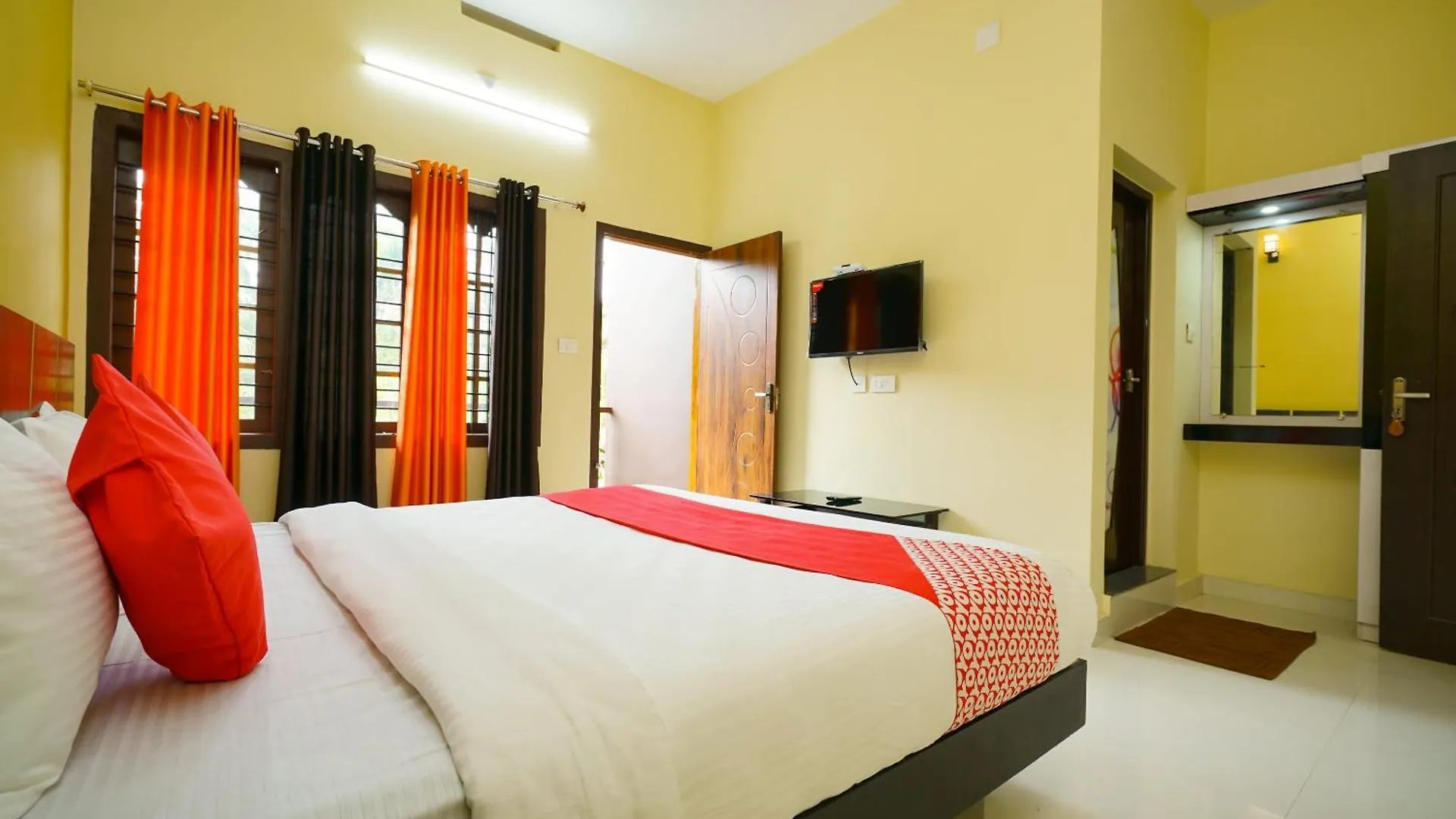 Hotel O Eden Residency Муннар